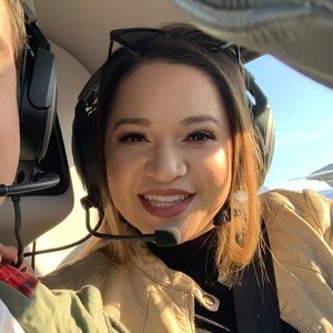 Meet your Posher, Alejandra